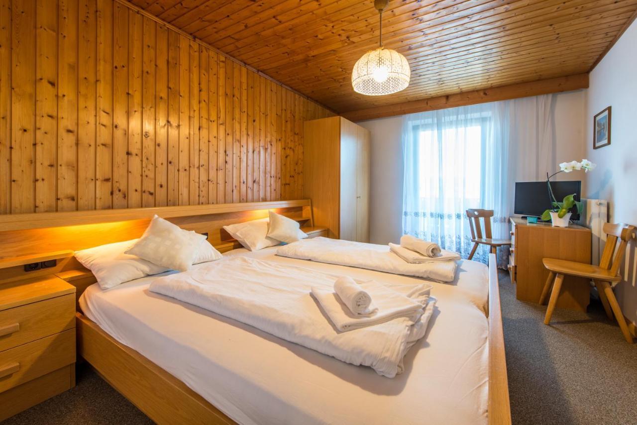 Gasthof Hoerschwang San Lorenzo di Sebato Ngoại thất bức ảnh